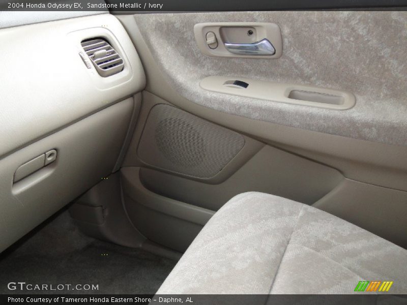Sandstone Metallic / Ivory 2004 Honda Odyssey EX