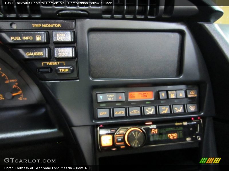 Controls of 1993 Corvette Convertible