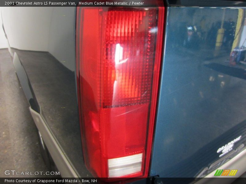 Medium Cadet Blue Metallic / Pewter 2001 Chevrolet Astro LS Passenger Van
