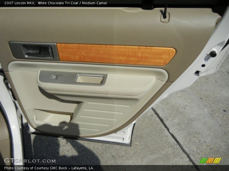 White Chocolate Tri Coat / Medium Camel 2007 Lincoln MKX