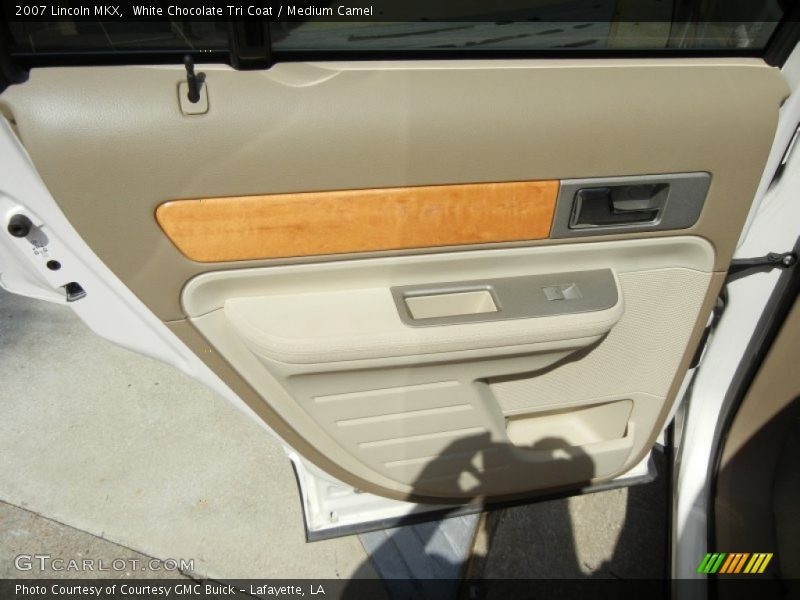 White Chocolate Tri Coat / Medium Camel 2007 Lincoln MKX