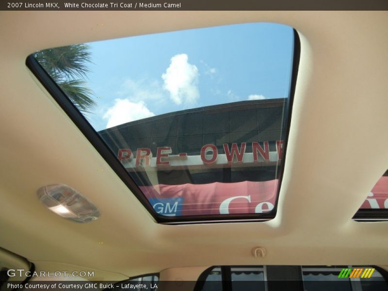 White Chocolate Tri Coat / Medium Camel 2007 Lincoln MKX