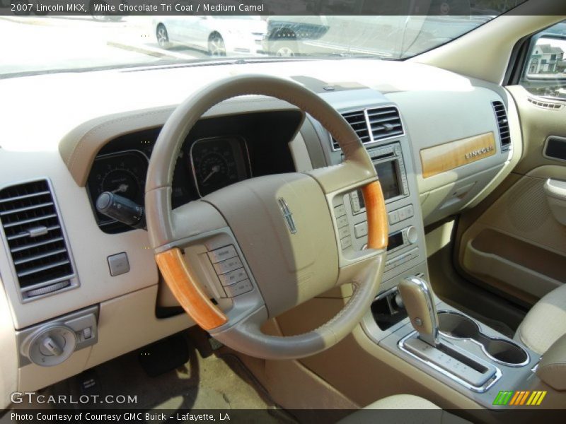 White Chocolate Tri Coat / Medium Camel 2007 Lincoln MKX