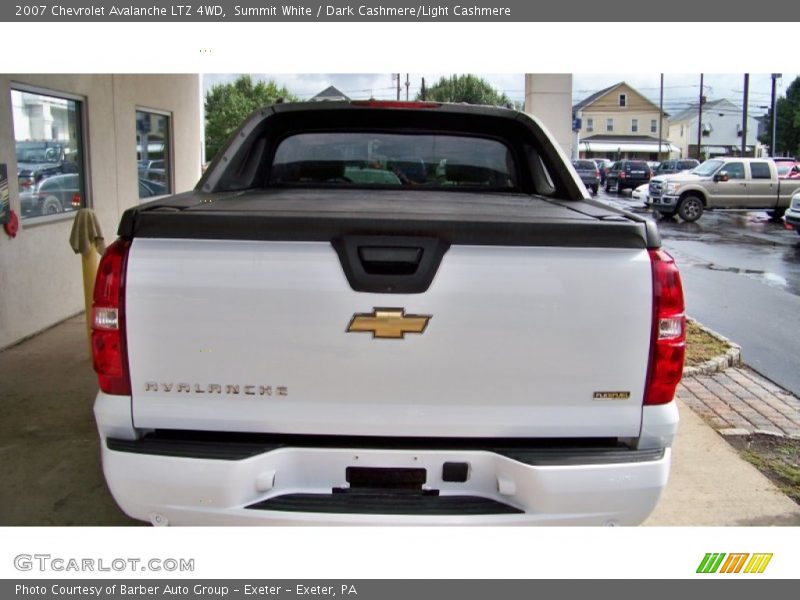 Summit White / Dark Cashmere/Light Cashmere 2007 Chevrolet Avalanche LTZ 4WD