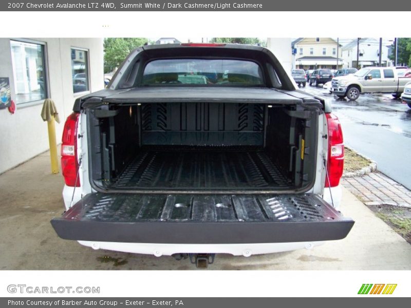 Summit White / Dark Cashmere/Light Cashmere 2007 Chevrolet Avalanche LTZ 4WD