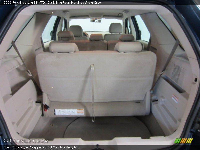 Dark Blue Pearl Metallic / Shale Grey 2006 Ford Freestyle SE AWD