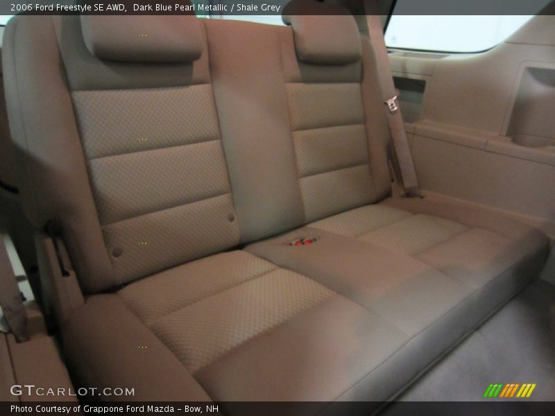 Dark Blue Pearl Metallic / Shale Grey 2006 Ford Freestyle SE AWD