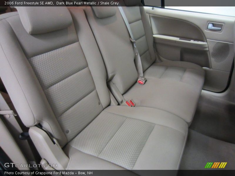 Dark Blue Pearl Metallic / Shale Grey 2006 Ford Freestyle SE AWD