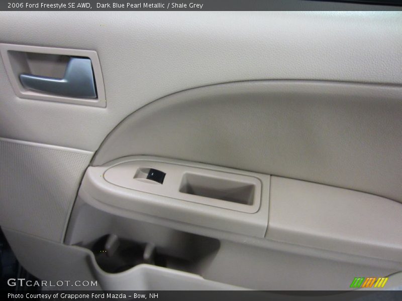 Dark Blue Pearl Metallic / Shale Grey 2006 Ford Freestyle SE AWD