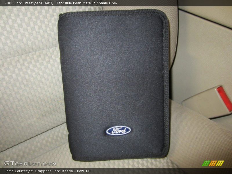 Dark Blue Pearl Metallic / Shale Grey 2006 Ford Freestyle SE AWD