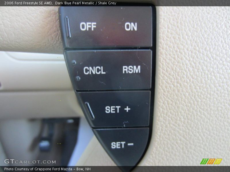 Controls of 2006 Freestyle SE AWD