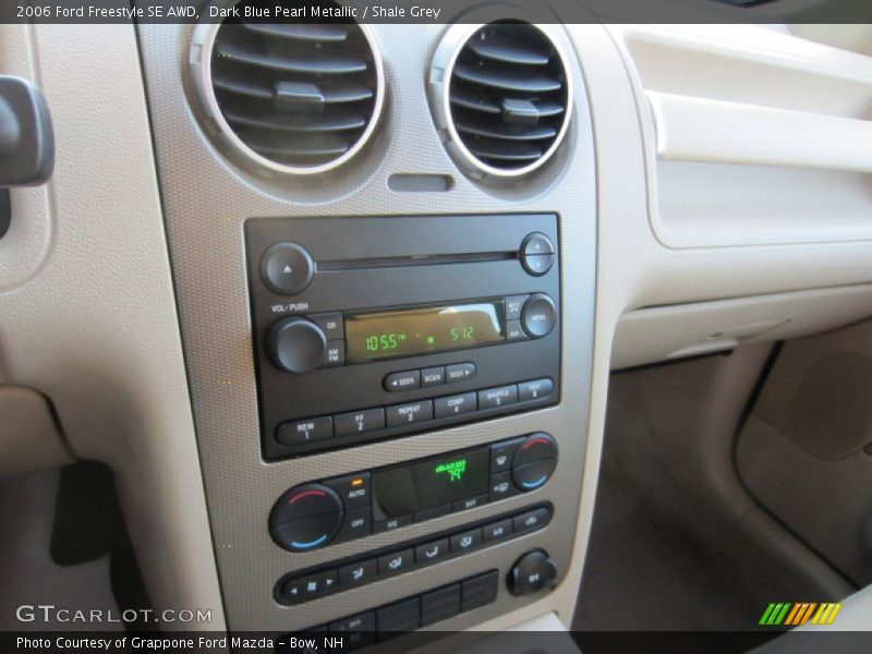 Audio System of 2006 Freestyle SE AWD