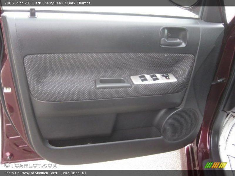 Black Cherry Pearl / Dark Charcoal 2006 Scion xB