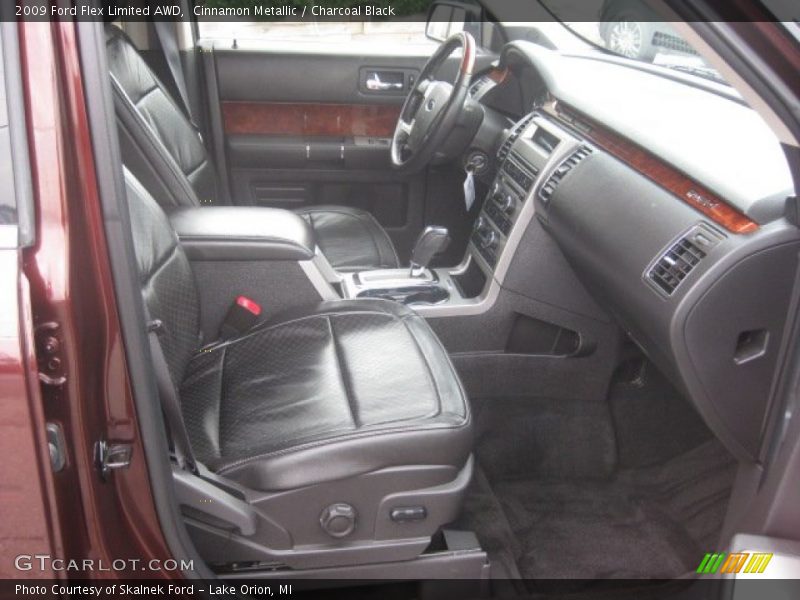 Cinnamon Metallic / Charcoal Black 2009 Ford Flex Limited AWD