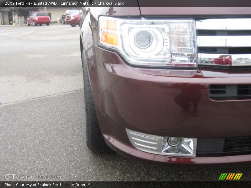 Cinnamon Metallic / Charcoal Black 2009 Ford Flex Limited AWD