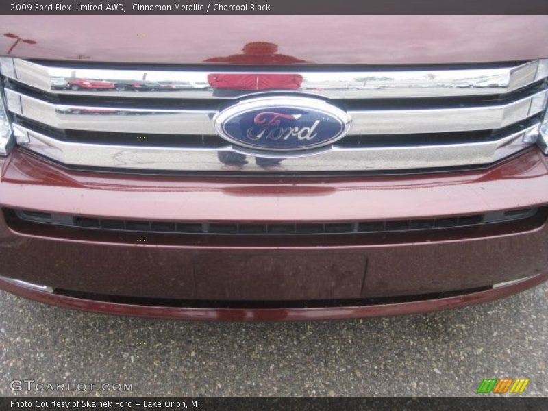 Cinnamon Metallic / Charcoal Black 2009 Ford Flex Limited AWD