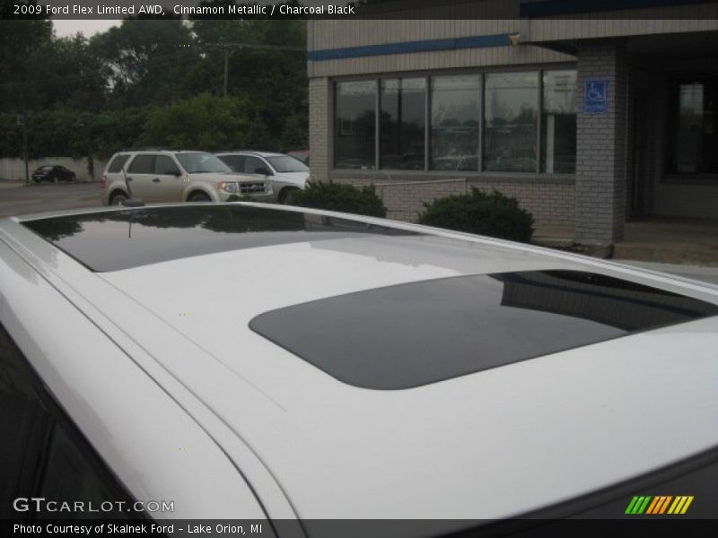 Cinnamon Metallic / Charcoal Black 2009 Ford Flex Limited AWD