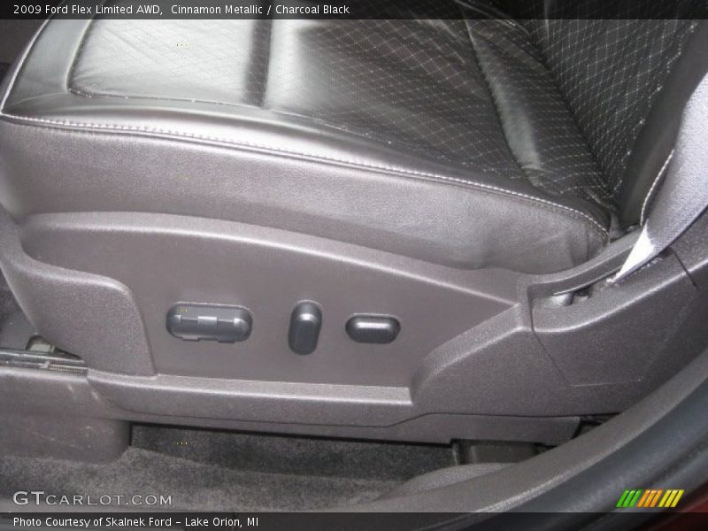 Cinnamon Metallic / Charcoal Black 2009 Ford Flex Limited AWD