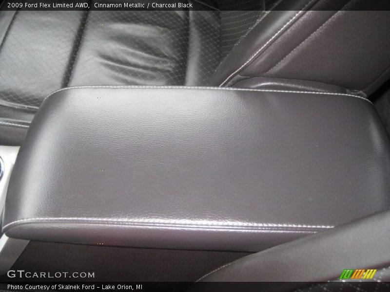 Cinnamon Metallic / Charcoal Black 2009 Ford Flex Limited AWD