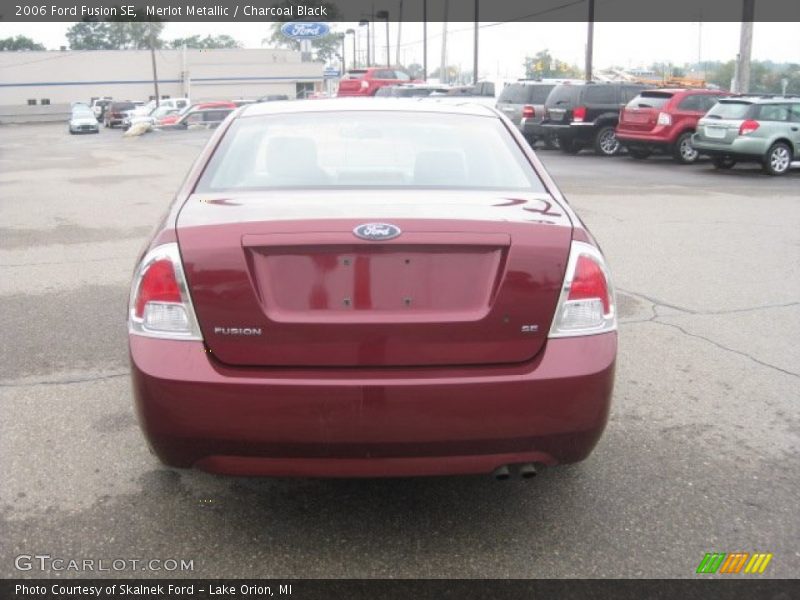 Merlot Metallic / Charcoal Black 2006 Ford Fusion SE