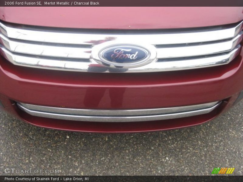 Merlot Metallic / Charcoal Black 2006 Ford Fusion SE