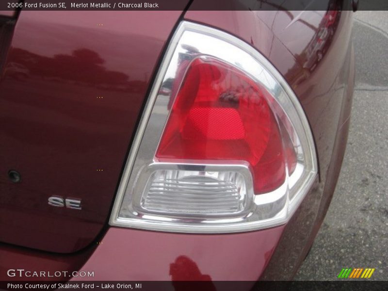Merlot Metallic / Charcoal Black 2006 Ford Fusion SE