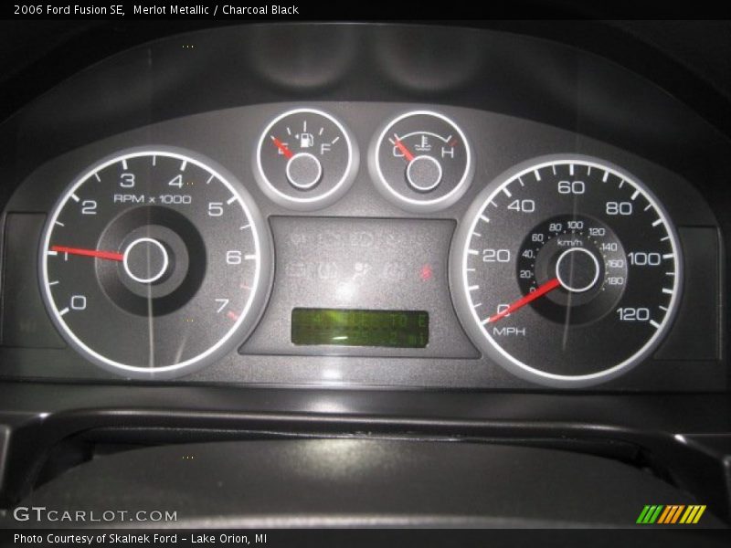 Merlot Metallic / Charcoal Black 2006 Ford Fusion SE
