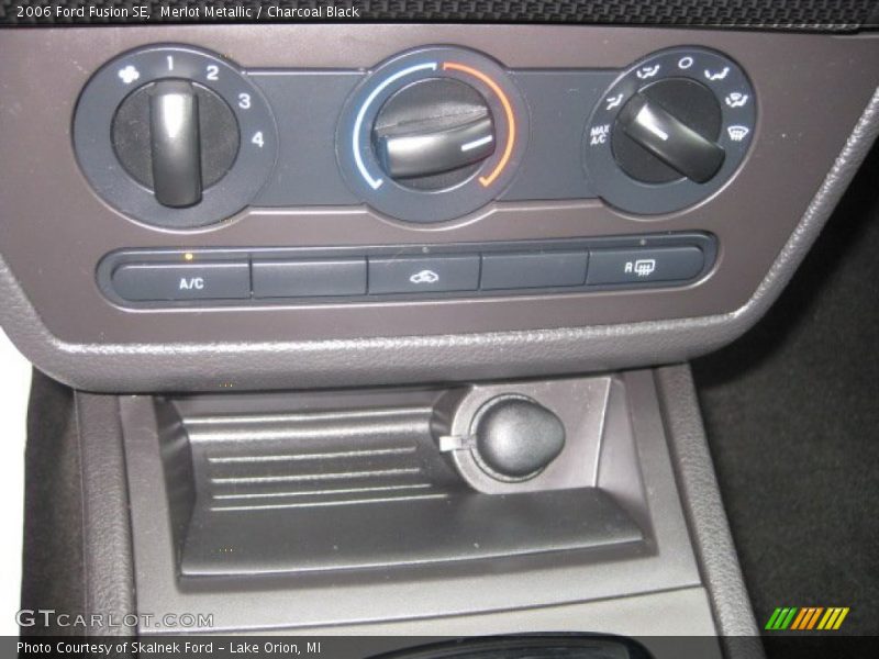 Merlot Metallic / Charcoal Black 2006 Ford Fusion SE