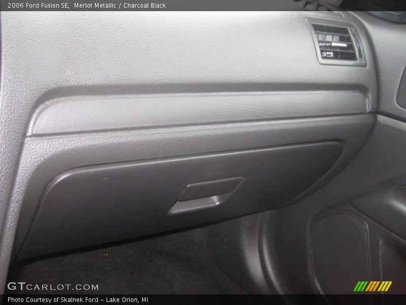 Merlot Metallic / Charcoal Black 2006 Ford Fusion SE