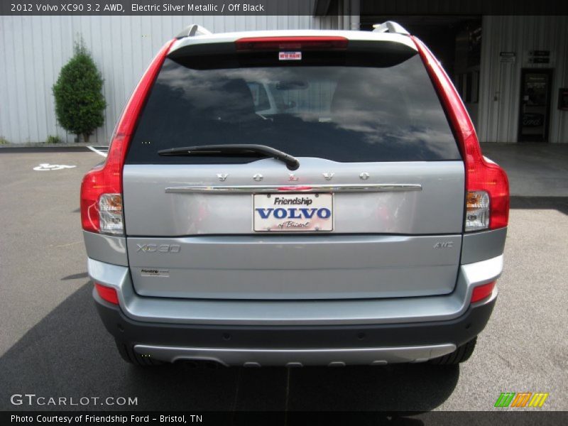 Electric Silver Metallic / Off Black 2012 Volvo XC90 3.2 AWD