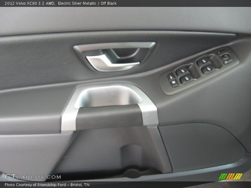 Electric Silver Metallic / Off Black 2012 Volvo XC90 3.2 AWD