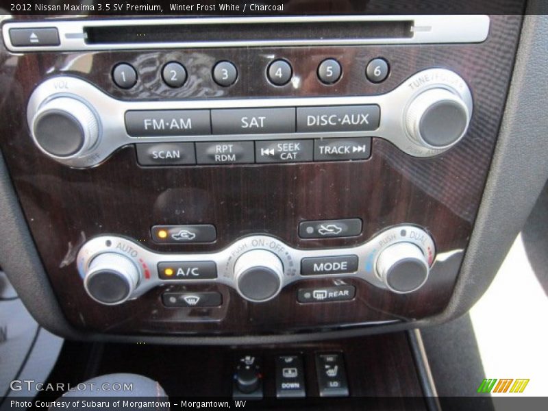 Controls of 2012 Maxima 3.5 SV Premium