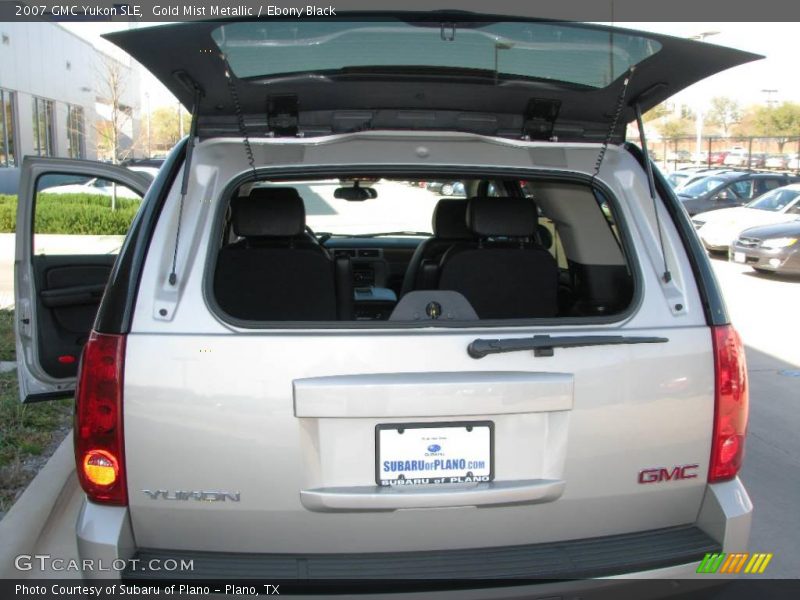 Gold Mist Metallic / Ebony Black 2007 GMC Yukon SLE
