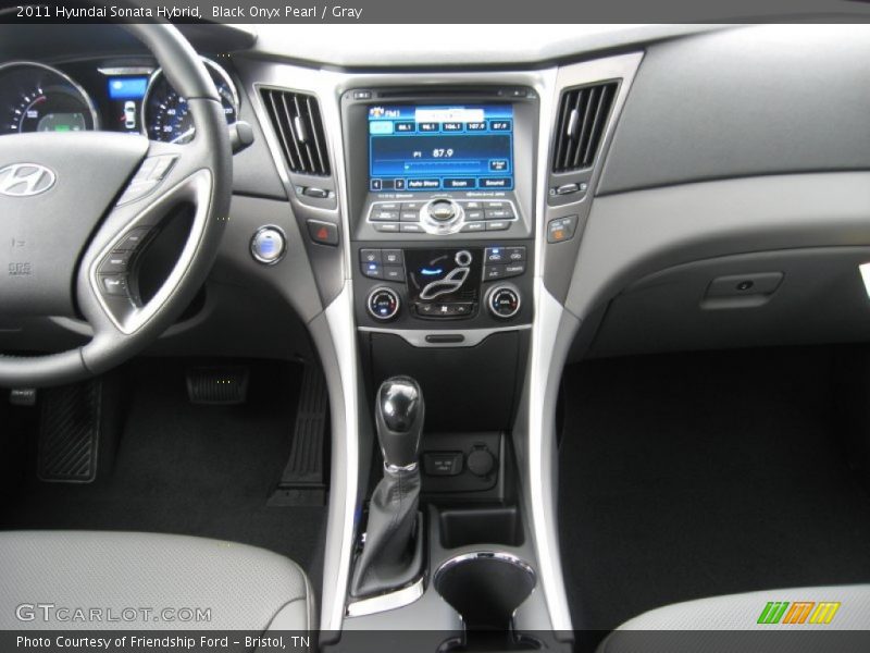 Controls of 2011 Sonata Hybrid