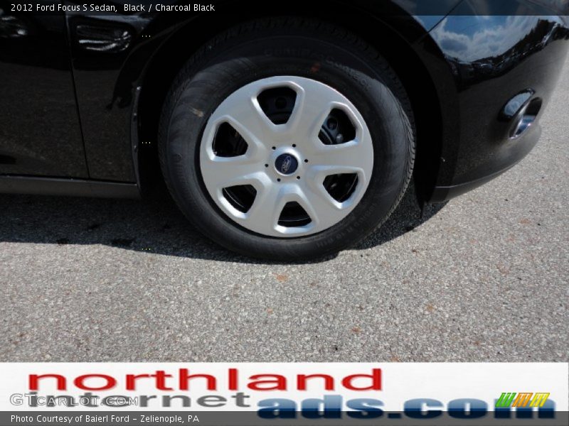 Black / Charcoal Black 2012 Ford Focus S Sedan