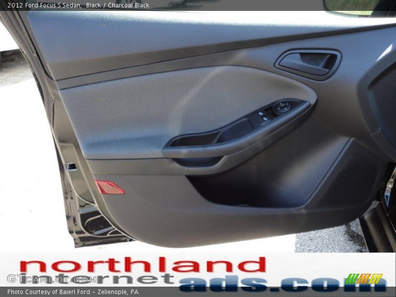 Black / Charcoal Black 2012 Ford Focus S Sedan