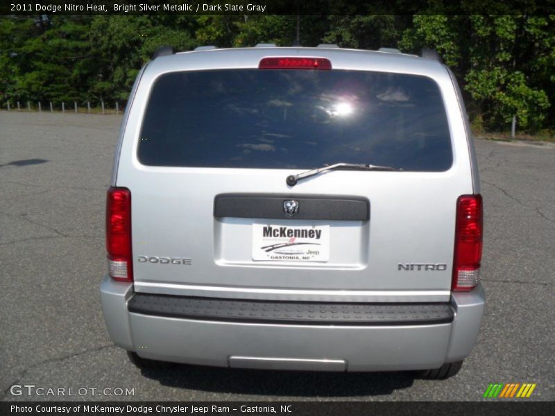 Bright Silver Metallic / Dark Slate Gray 2011 Dodge Nitro Heat