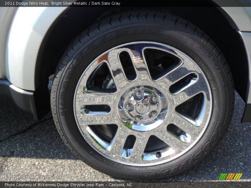 Bright Silver Metallic / Dark Slate Gray 2011 Dodge Nitro Heat