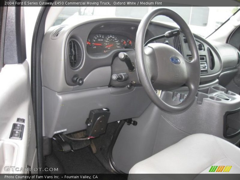 Oxford White / Medium Flint 2004 Ford E Series Cutaway E450 Commercial Moving Truck