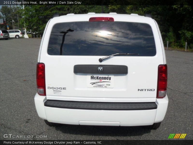 Bright White / Dark Slate Gray 2011 Dodge Nitro Heat