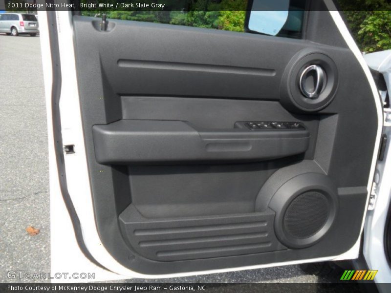 Bright White / Dark Slate Gray 2011 Dodge Nitro Heat