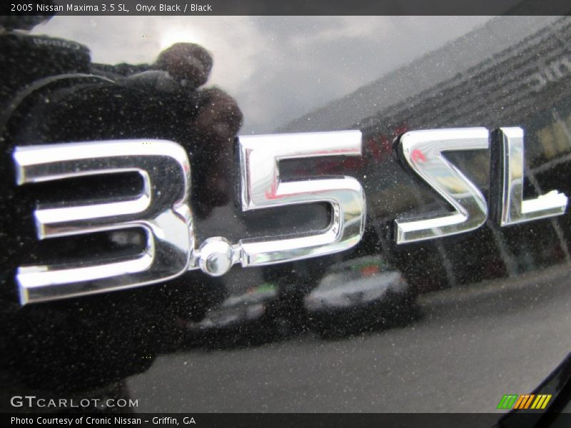 Onyx Black / Black 2005 Nissan Maxima 3.5 SL