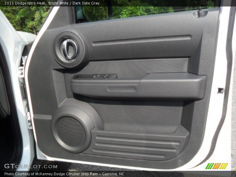 Bright White / Dark Slate Gray 2011 Dodge Nitro Heat
