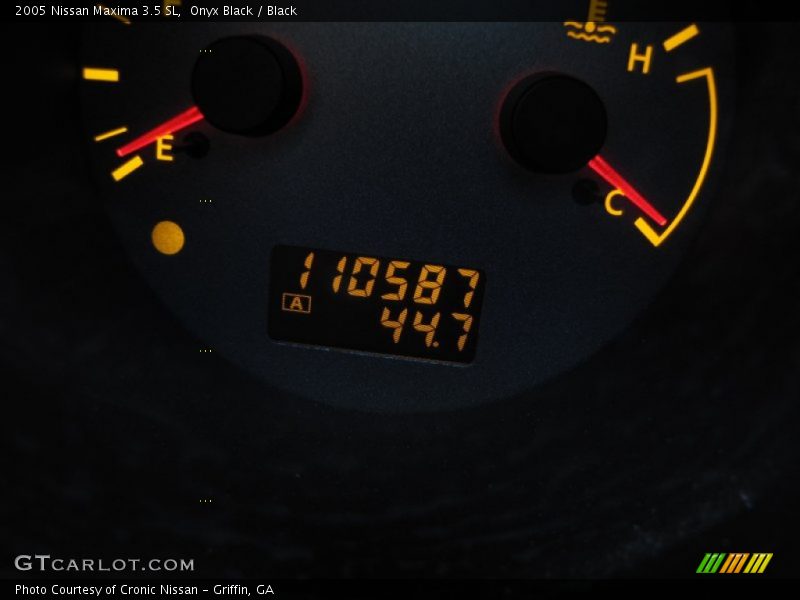 Onyx Black / Black 2005 Nissan Maxima 3.5 SL