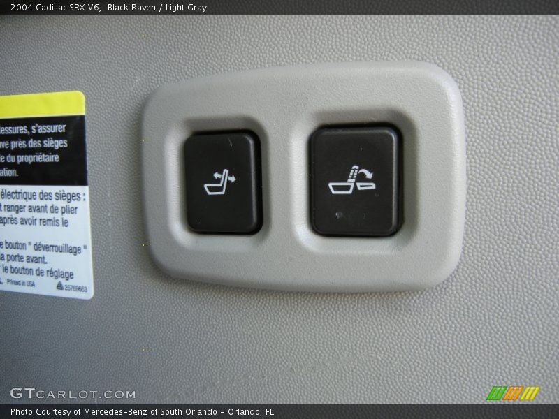 Black Raven / Light Gray 2004 Cadillac SRX V6