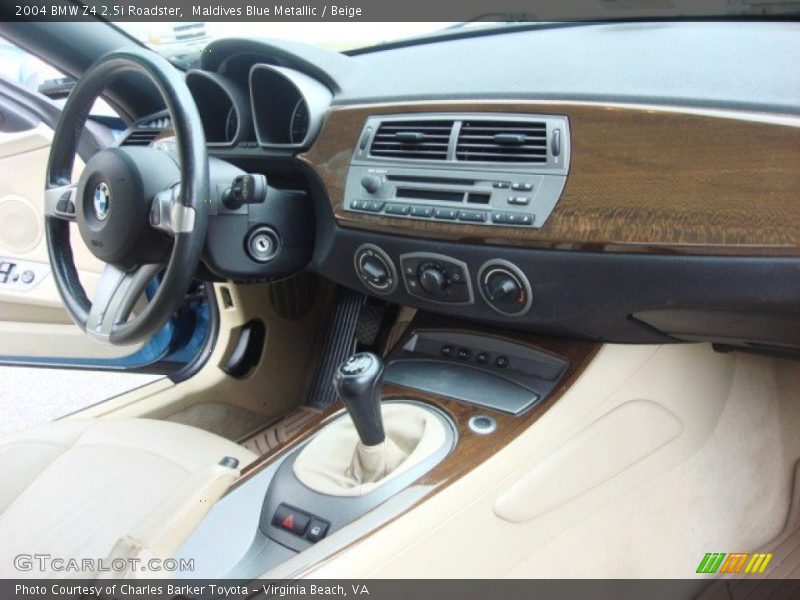 Maldives Blue Metallic / Beige 2004 BMW Z4 2.5i Roadster