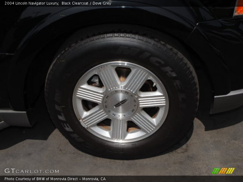 Black Clearcoat / Dove Grey 2004 Lincoln Navigator Luxury