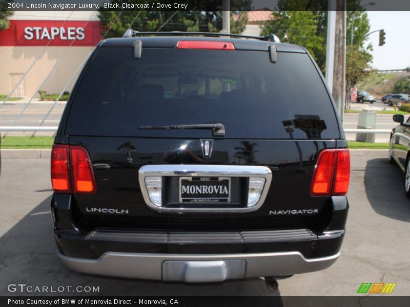 Black Clearcoat / Dove Grey 2004 Lincoln Navigator Luxury