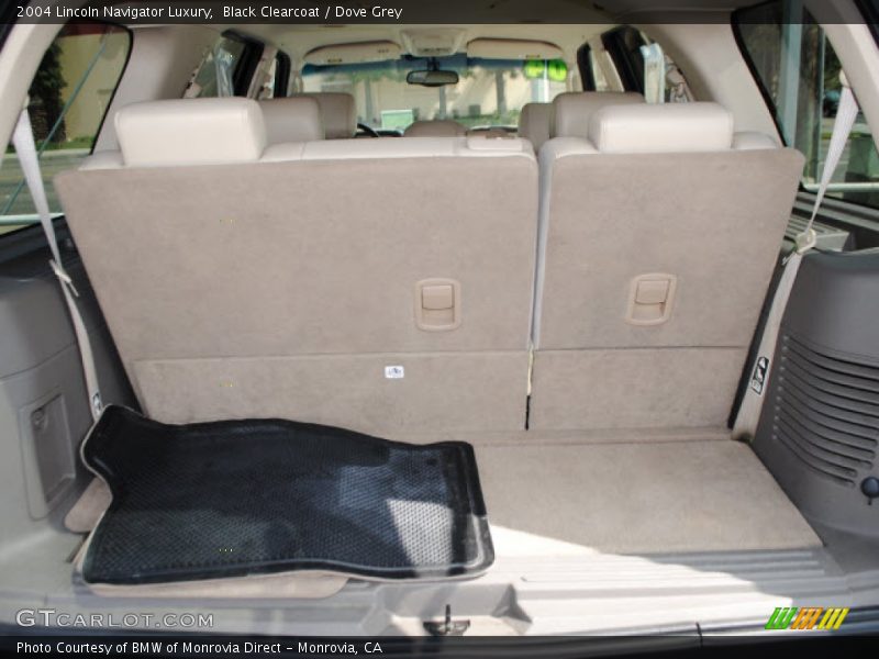 Black Clearcoat / Dove Grey 2004 Lincoln Navigator Luxury