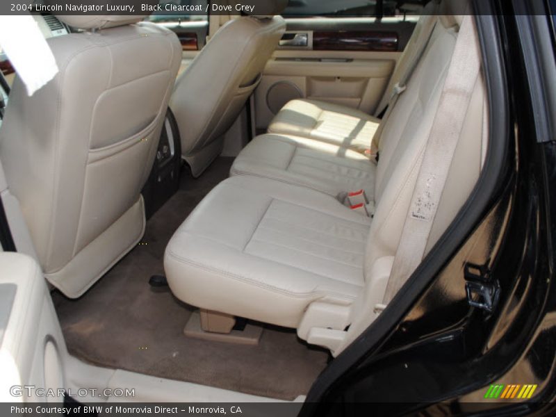 Black Clearcoat / Dove Grey 2004 Lincoln Navigator Luxury